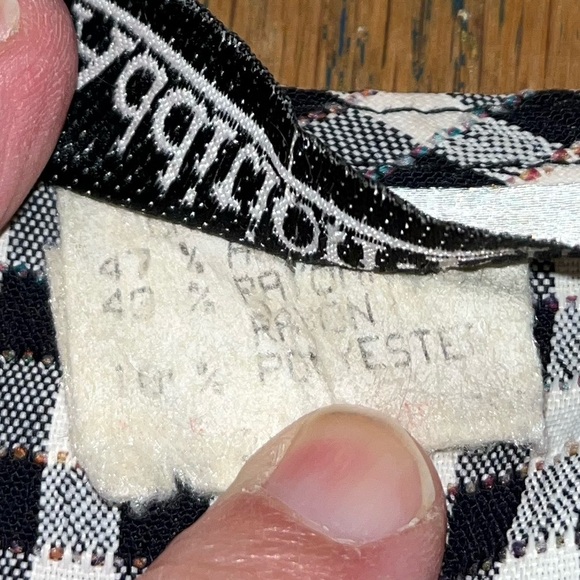 ADDITION-ELLE Vinatge – Gingham Button-Front Blouse – Estimated Size 2X - Picture 13 of 14